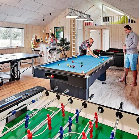 22 Person In Holiday home *