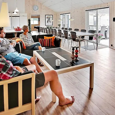 Luxury Retreat With Pool - By Traum Feriehus *