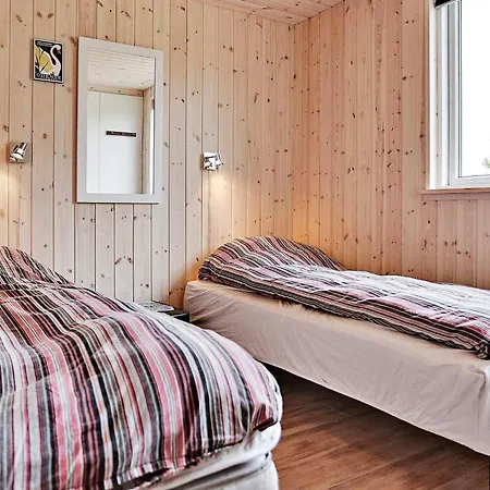 Luxury Retreat With Pool - By Traum Feriehus Bogense